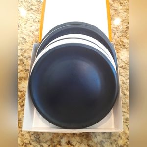 Le Crueset Salad/Dessert Plates, Navy (Set of 4)